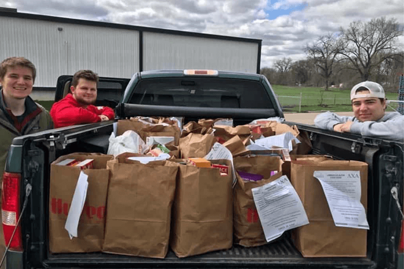 Philanthropy-SpringFoodDrive2
